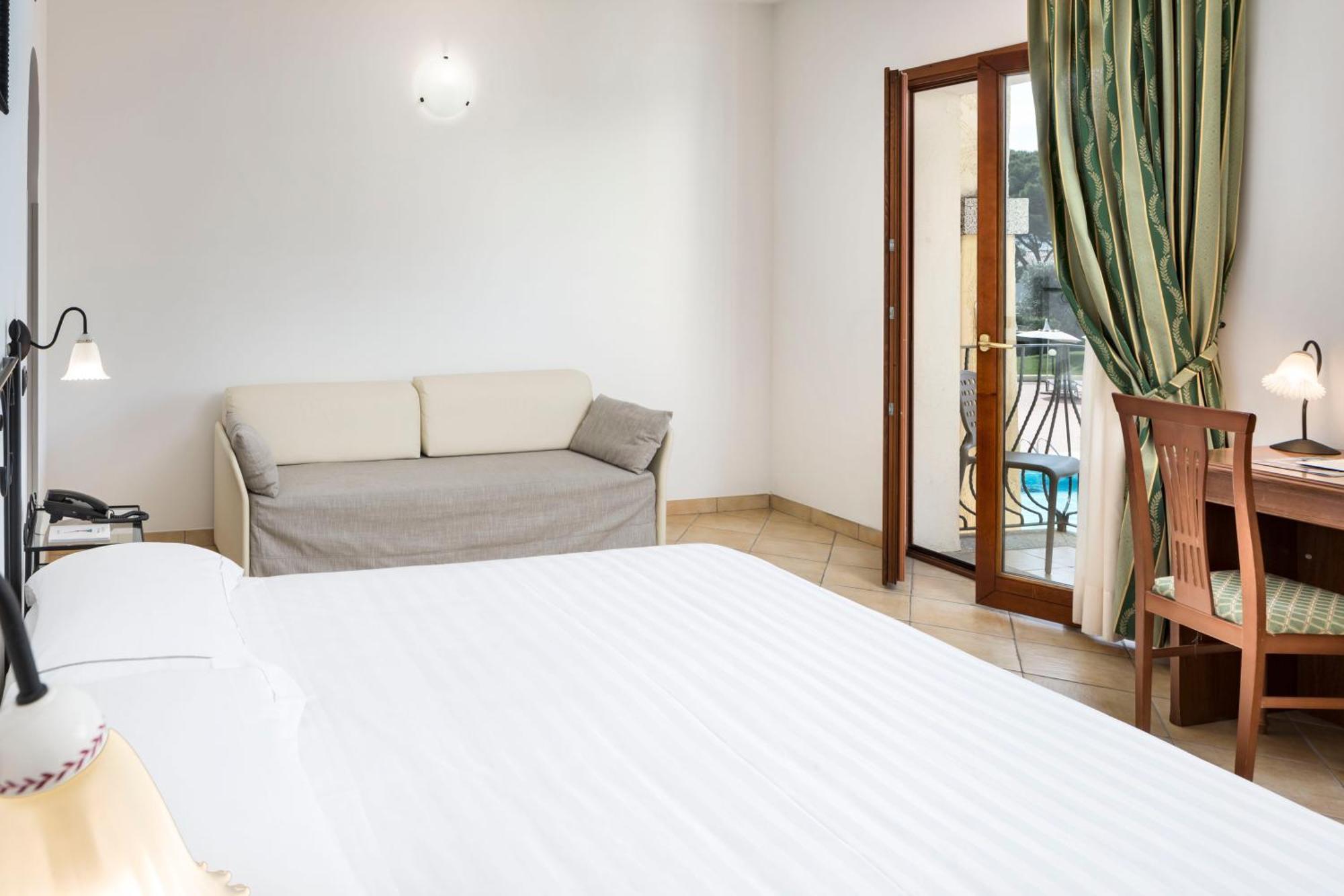 Blu Hotel Morisco Cannigione Værelse billede